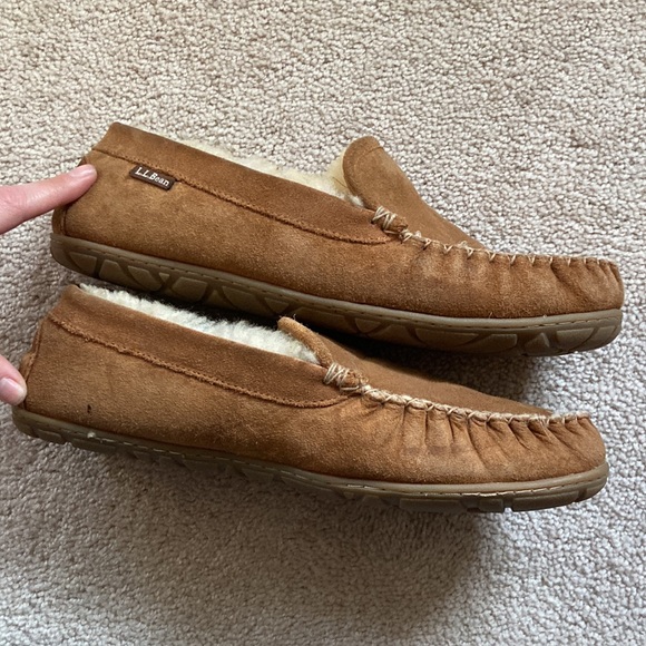 **SOLD ON MERC** L.L. Bean Slippers - Picture 5 of 8